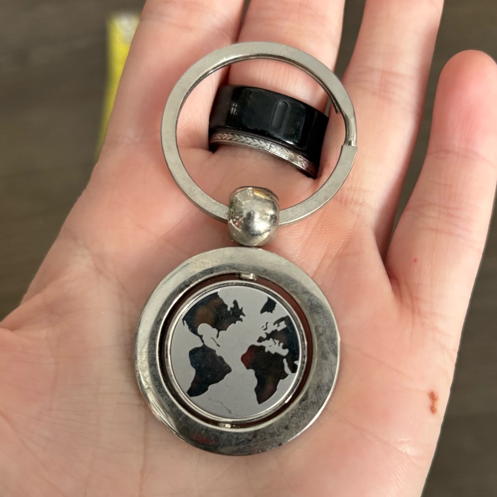 ICON ON BOND EARTH KEYCHAIN